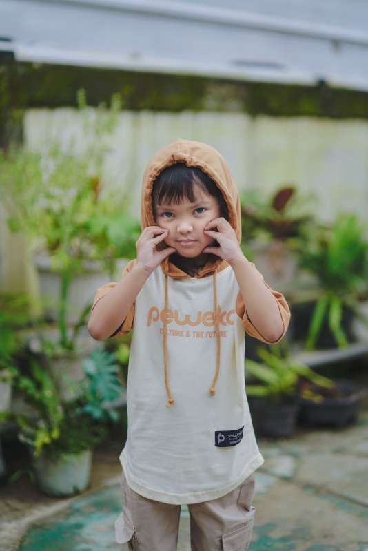 Kaos Kurta Anak Premium 100% Combed 20s Muslim Koko Hoodie Lengan Pendek Raglan Cream Coklat Almond Peweka
